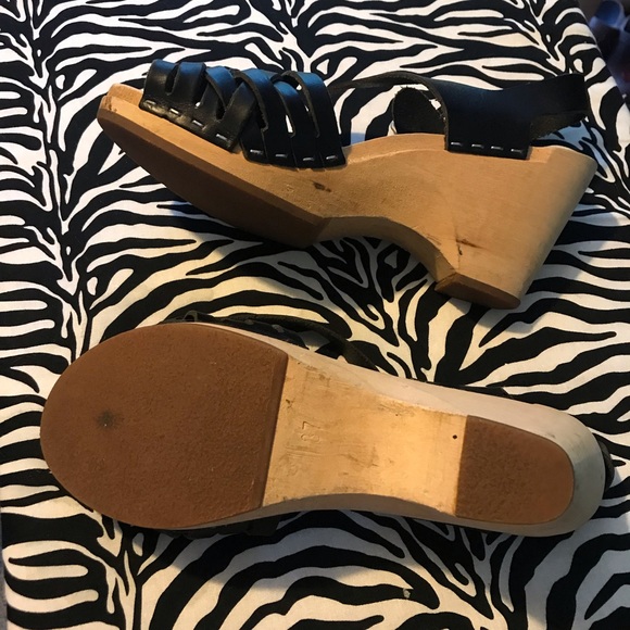 Black wedge clogs - Picture 2 of 3